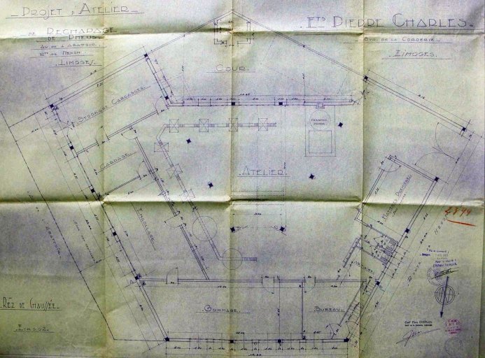 Plan du rez-de-chaussée de l'usine, extrait de 'Projet d'atelier de rechapage de pneus - avenue de l'Abattoir, route de Nexon - Limoges - Rez-de-chaussée'.