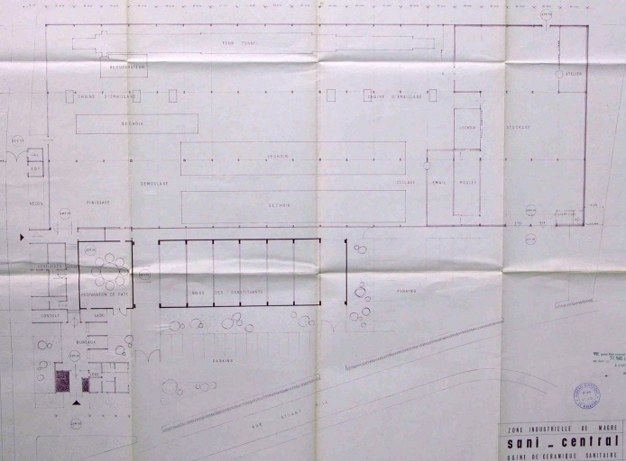 Plan de l'usine 1 projetée en 1965 extrait de : 'Zone Industrielle de Magré - Sani Central - Usine de céramique sanitaire - Plan masse'.