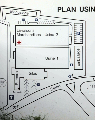 Plan de circulation de l'usine, placé à l'entrée du site.