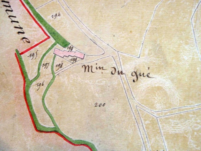 Plan masse du moulin du Gué en 1812 (parcelles 194 à 199) extrait de la 'Section G dite d'Uzurat - 2e subdivision'.