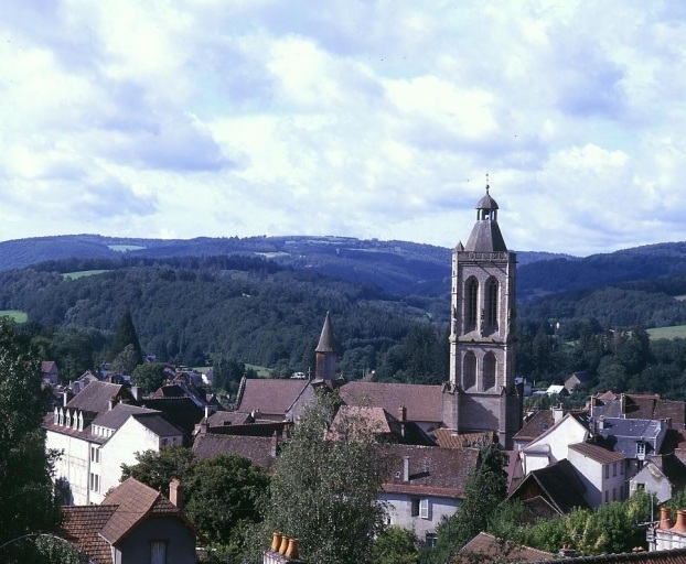 Vue générale prise depuis l'est.