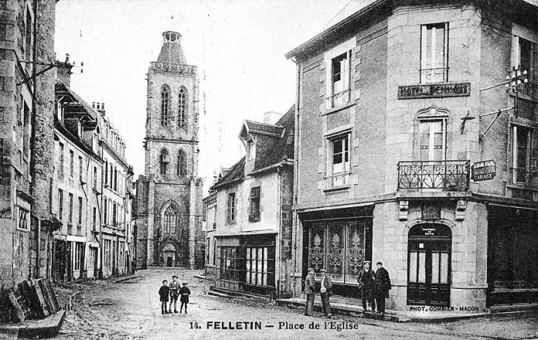 Vue de la rue du Clocher.