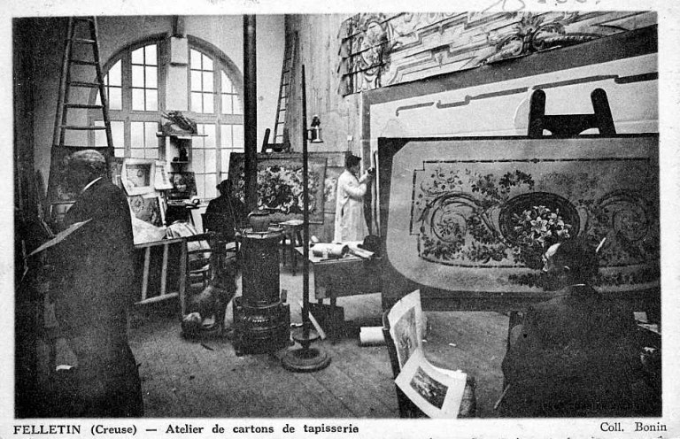 Un atelier de cartonnier (vraisemblablement l'ancien atelier Pinton étudié dans la notice IA23000319).