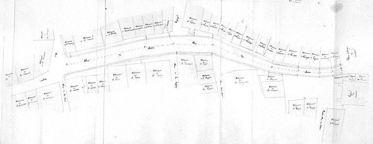 Plan de la rue du Clocher concernant la construction de caniveaux et de chaussée pavée et de chaussée d'empierrement ; daté du 9 novembre 1845 et signé S. Sabarly. Vue d'ensemble.