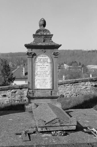 Tombe n° 5. Vue d'ensemble.