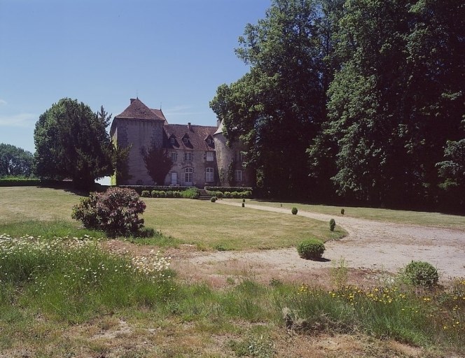 Vue d'ensemble prise depuis le sud-est.