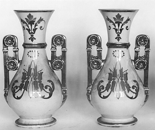 2 vases d'autel