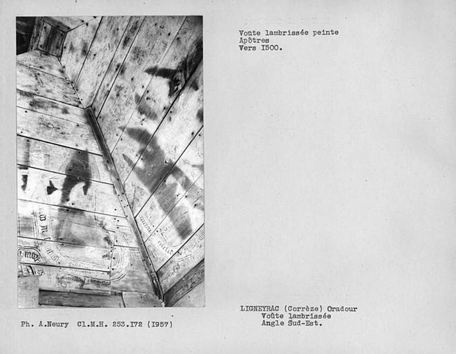 Voûte lambrissée peinte. Angle sud-est (N° du cliché: MH0253171, 1957).