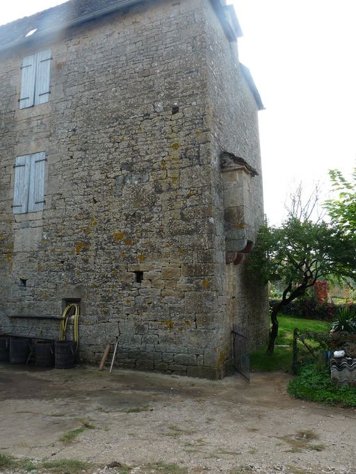 Extrémité nord-est. Caisson de latines situé sur le mur de croupe ouest.