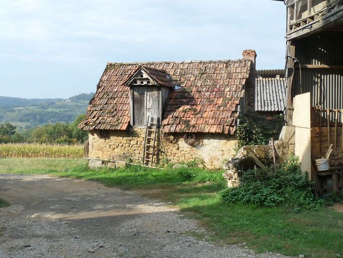Séchoir à noix.