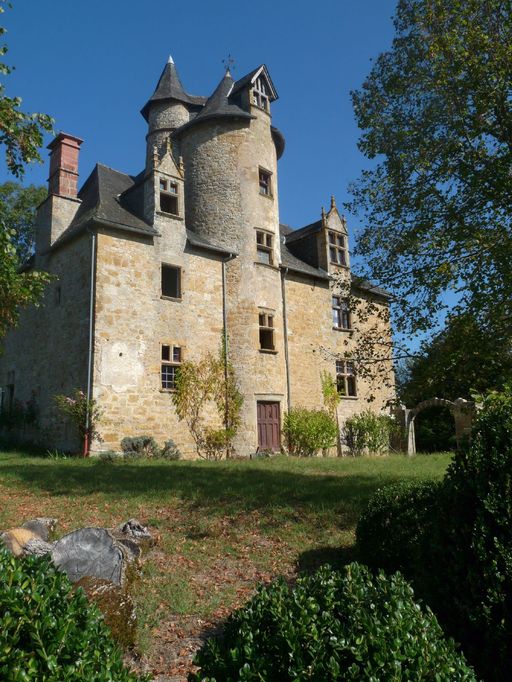 Vue générale de la façade principale sud.