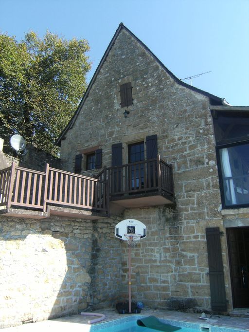 Vue générale du mur-pignon ouest.