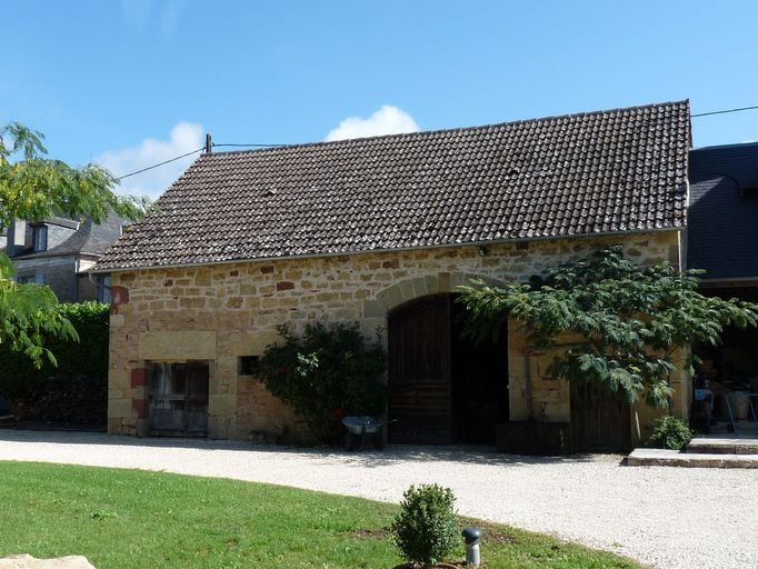 Vue générale de la grange-étable.