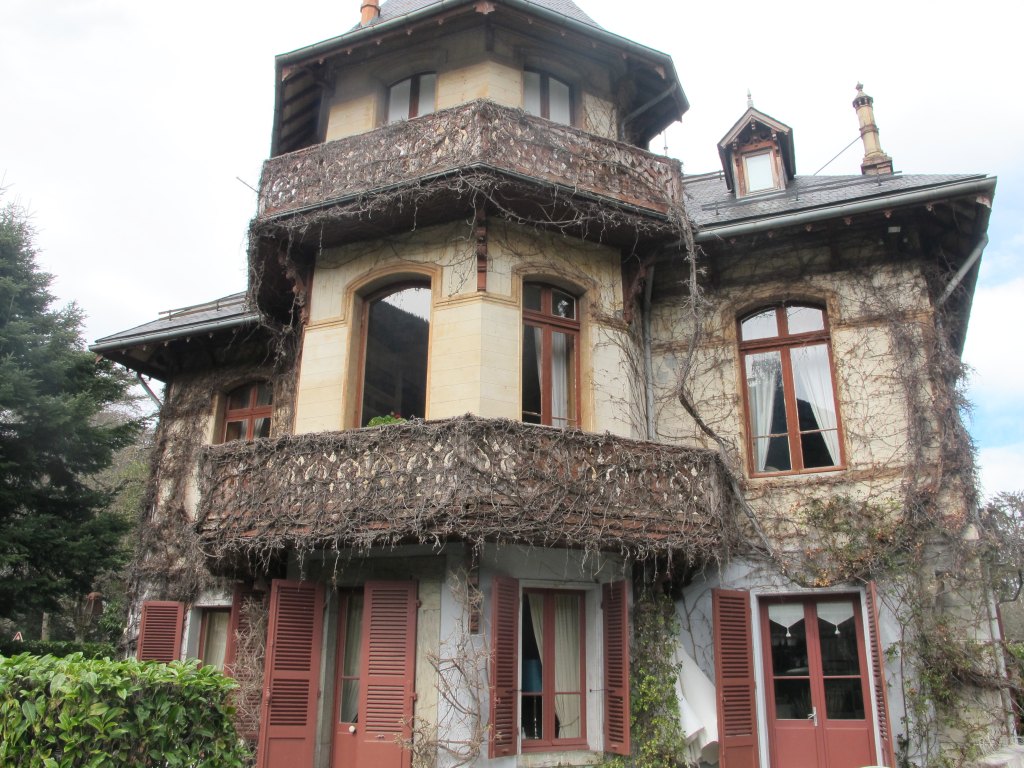 Vue de la façade et de l'avant-corps.