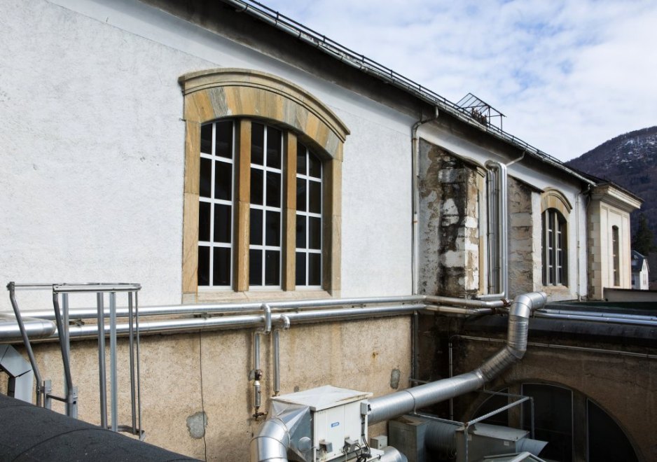 Vue du niveau supérieur de l'élévation sud du hall des pas perdus.