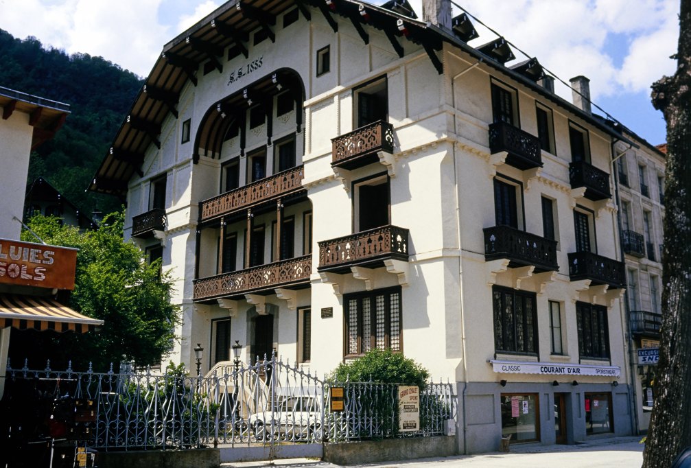 Vue d'ensemble depuis l'allée d'Etigny.
