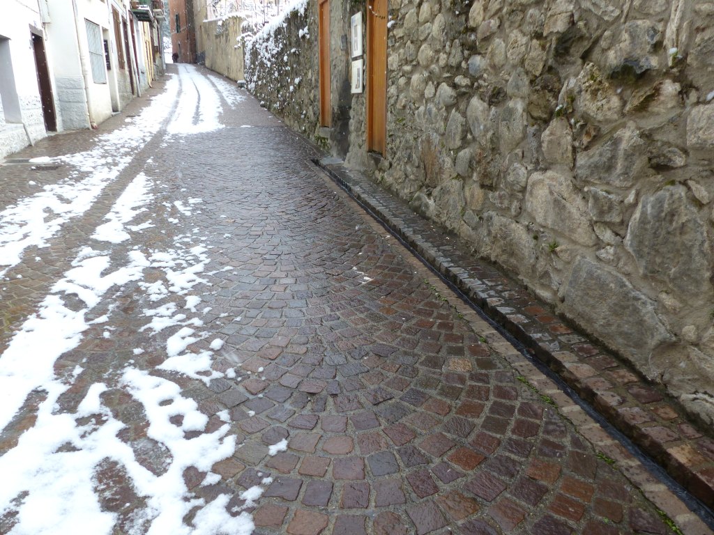 Rue du Coustou, vue depuis le sud-ouest.