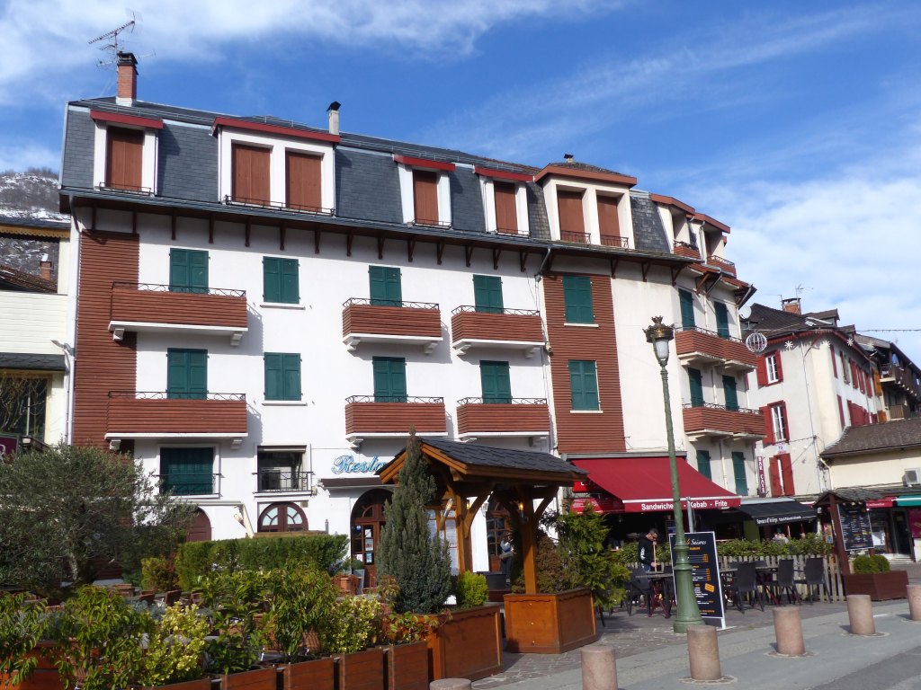 Immeuble (parcelles A 204 et 205), façade est.