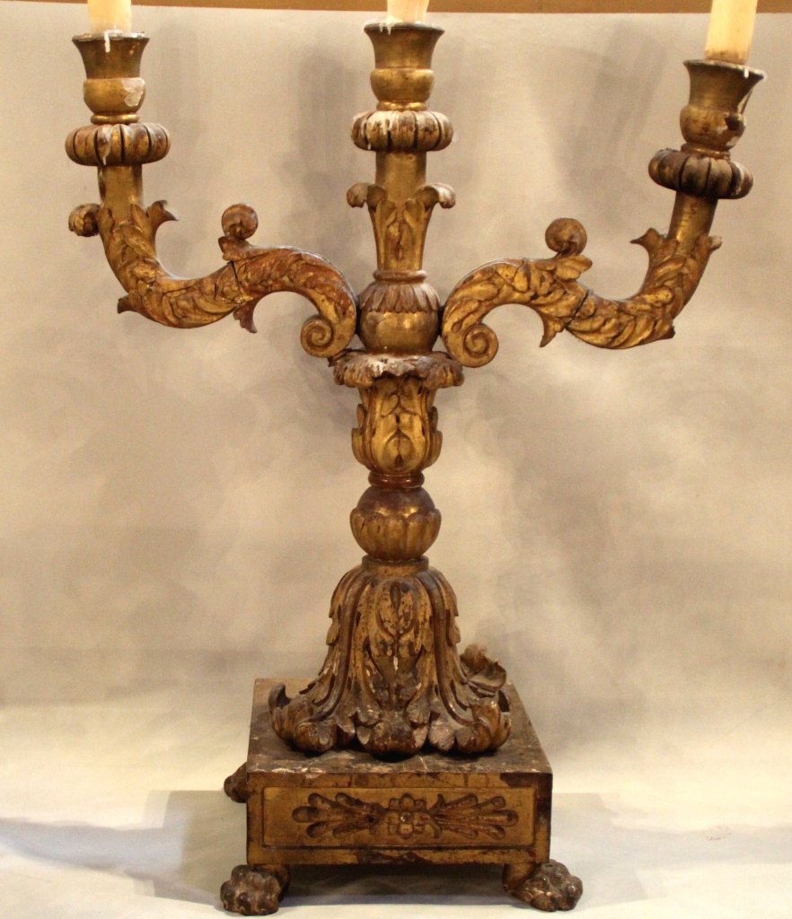 Ensemble de 8 chandeliers d'autel