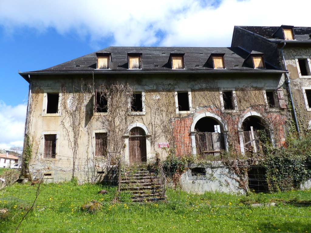 Façade sud du corps de bâtiment ouest (bâtiment primitif).