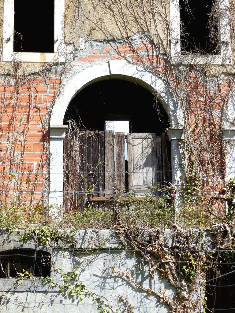 Baie est du corps de bâtiment ouest (bâtiment primitif).