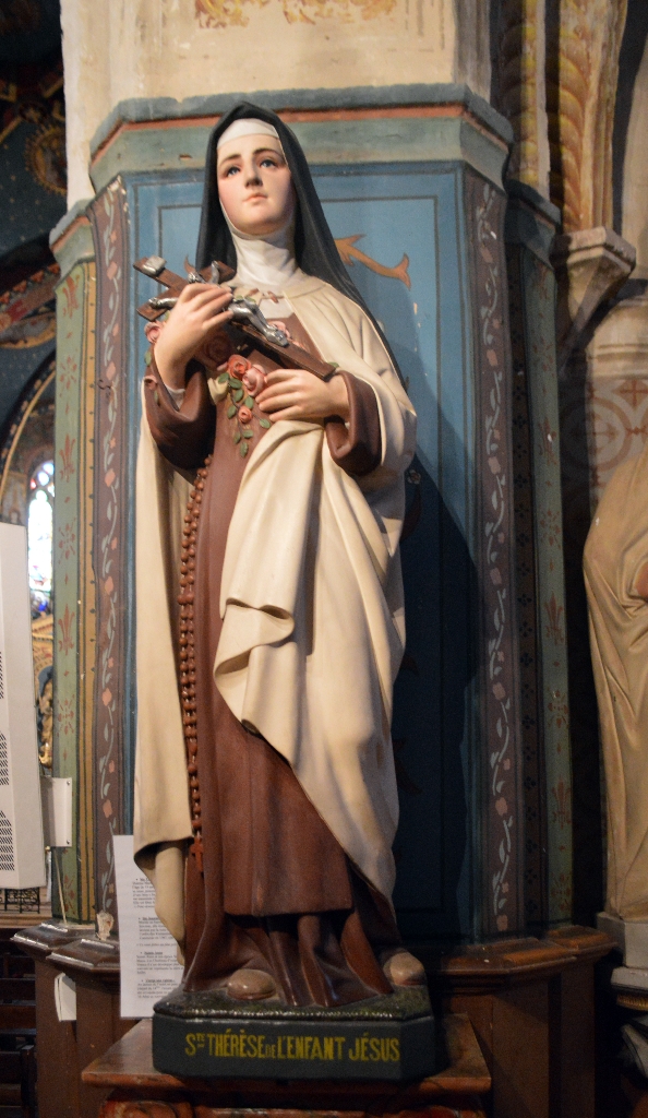 Statue et sa console : Sainte Thérèse de l'Enfant Jésus