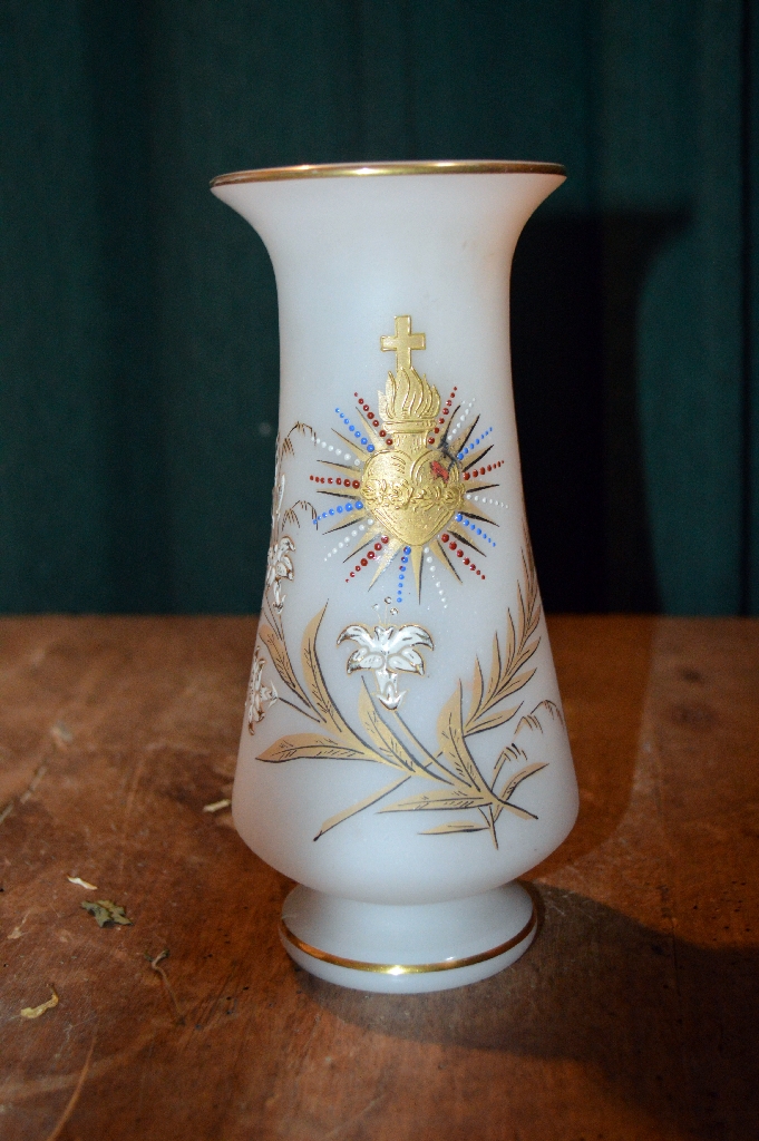 Paire de vase d'autel en verre translucide