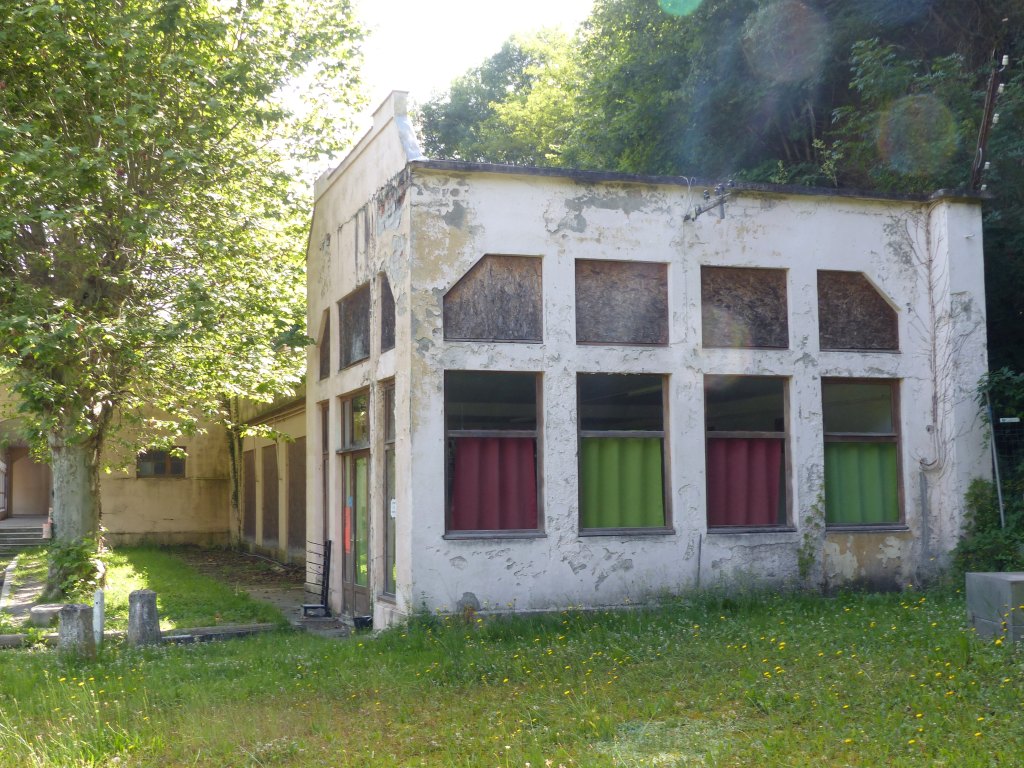 Élévation ouest de l'extension située à l'ouest de l'établissement thermal.