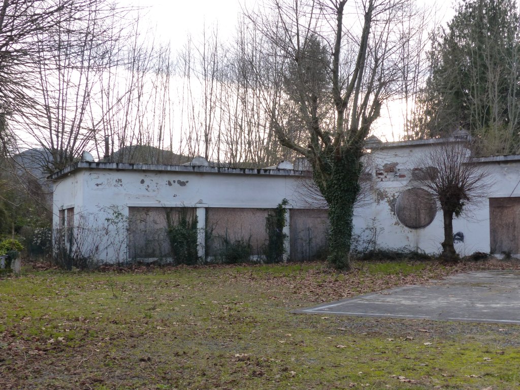 Partie sud de la façade.