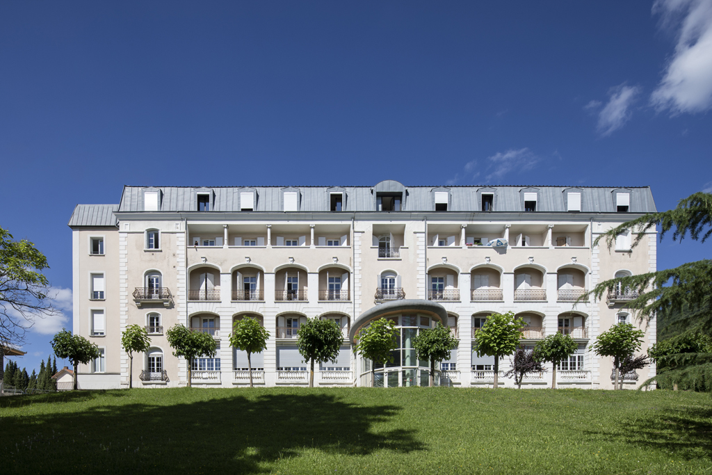 Vue d'ensemble de la façade ouest.