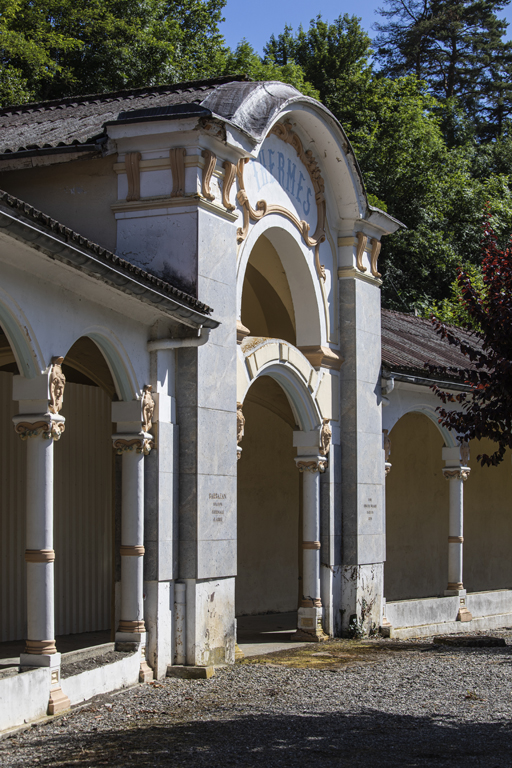 Façade du pavillon central, vue depuis le nord-est.