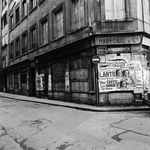 Façade sur la rue Mercière, rez-de-chaussée.