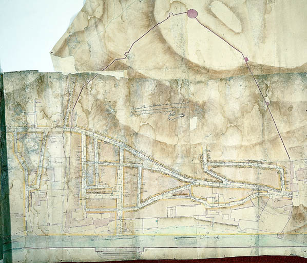 Plan de la ville de Trévoux, avec les alignements prévus. Partie intra-muros. Vue d'ensemble.