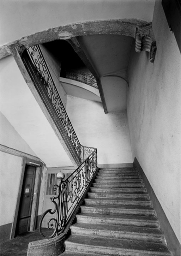 Escalier d'honneur, vue d'ensemble.