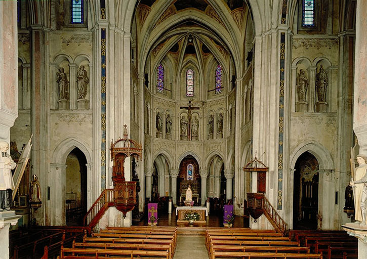 Vue d'ensemble du transept et du choeur - © Inventaire général du patrimoine culturel, Région Rhône-Alpes