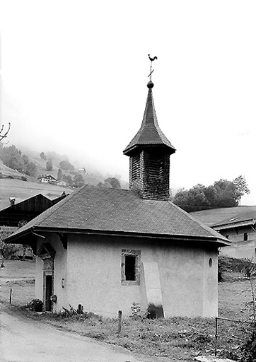 Elévations antérieure et latérale droite.