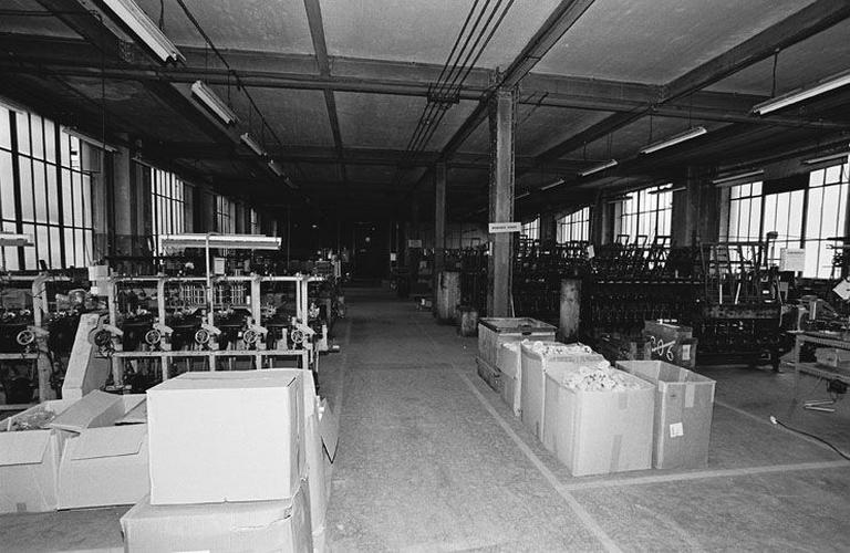 Vue d'ensemble de l'atelier ajustage et câblage localisé au 1er étage