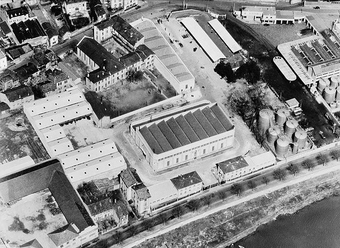 Vue d'ensemble zénithale de la halle mécanique (archive DDE, 1957)