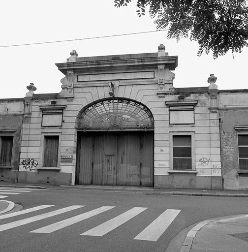 Porte monumentale