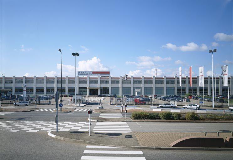 Vue générale des grands bureaux, entrée principale