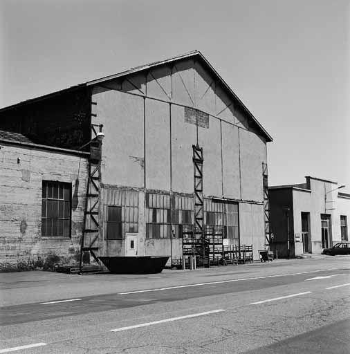 Ancien atelier de zingage devenu infirmerie, avenue B