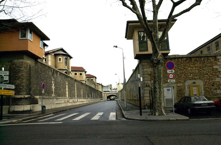 La rue Delandine depuis le cours Suchet, vers le nord