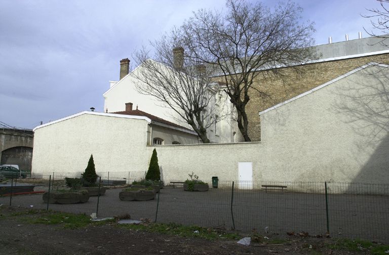 Mur mitoyen avec la parcelle située au sud