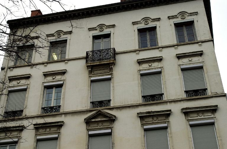 Détail des baies des étages supérieurs, cours de Verdun Rambaud