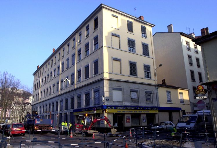 Vue générale, angle des rues Dugas-Montbel et Claudius-Collonge