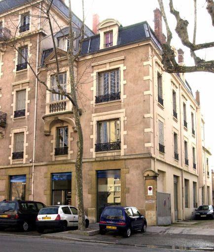 Façade principale, 16 cours Suchet