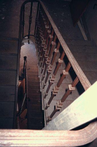 Escalier intérieur, principal