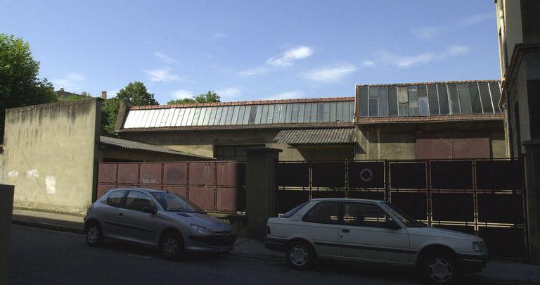 Vue des ateliers depuis la rue Bara