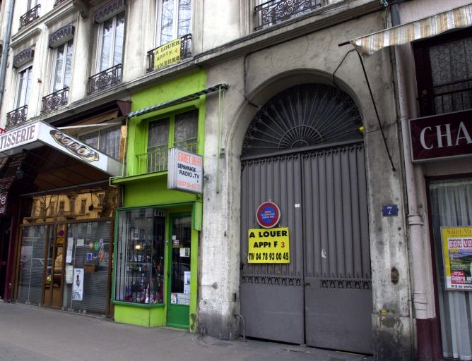 Vue de l'entrée cochère