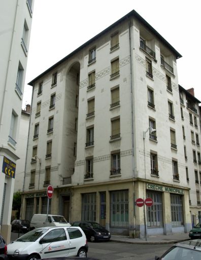 32 rue Quivogne, vue de trois-quart droit